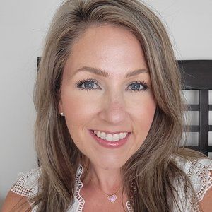 Meet your Posher, Brittney